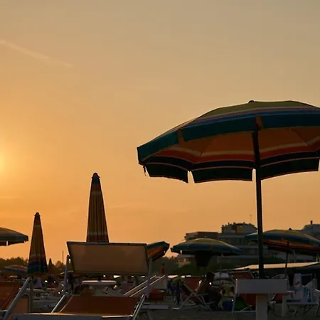 Cozy Flat With Swimming Pool - Beahost Apartment Bibione