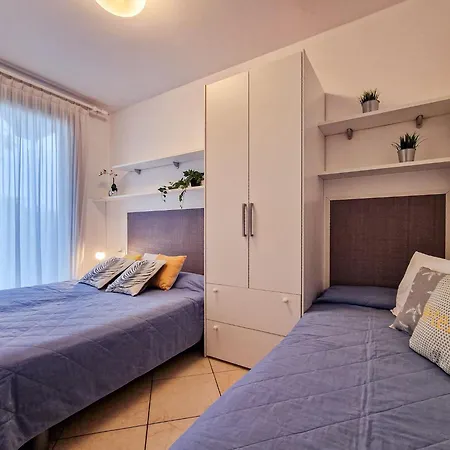Relaxing Garden Flat With Pool Near The Apartamento *
